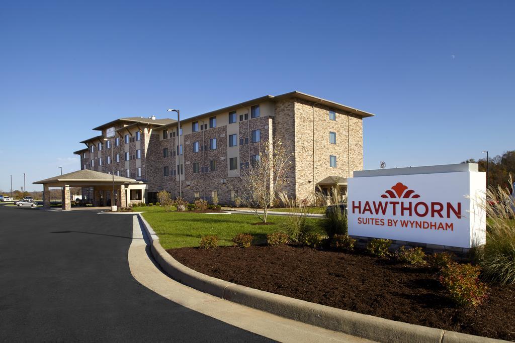 Hawthorn Suites By Wyndham Wheeling At The Highlands Triadelphia Exterior photo