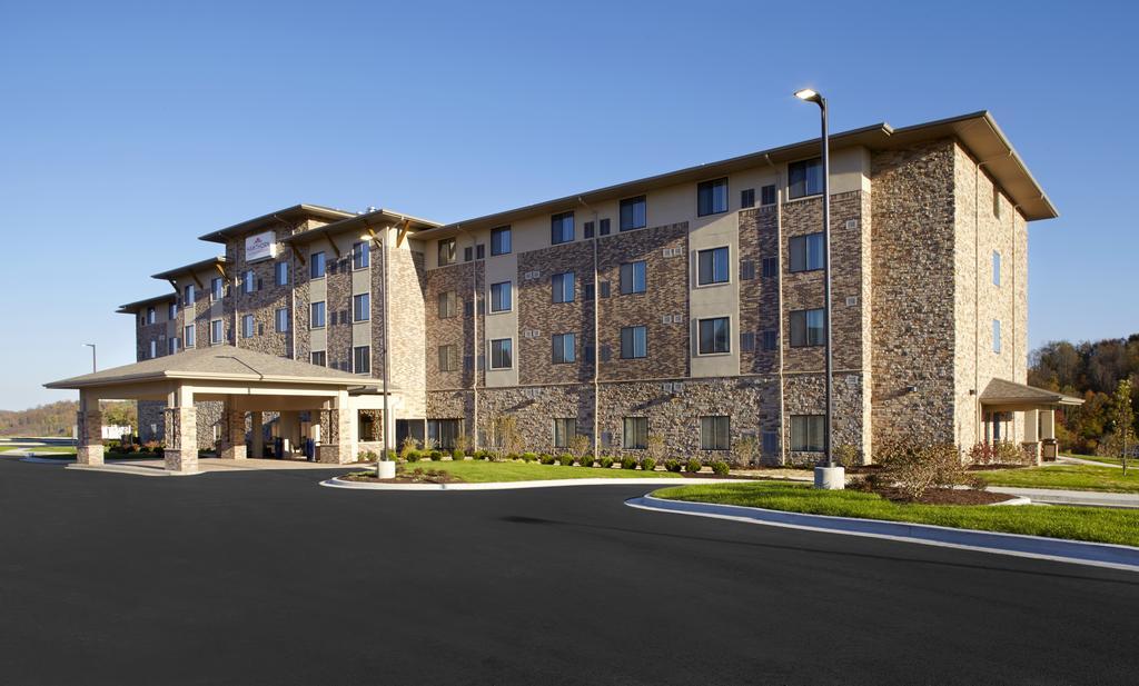 Hawthorn Suites By Wyndham Wheeling At The Highlands Triadelphia Exterior photo